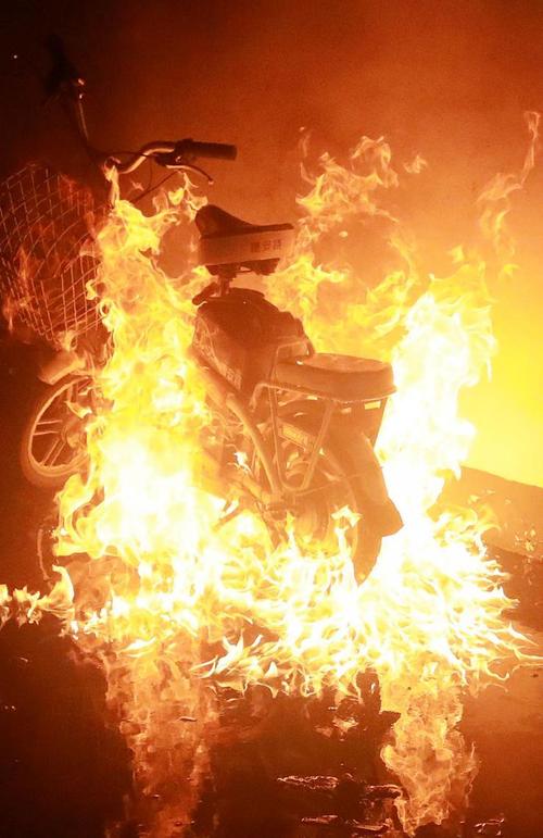 人体自燃(人体自燃之谜真相)